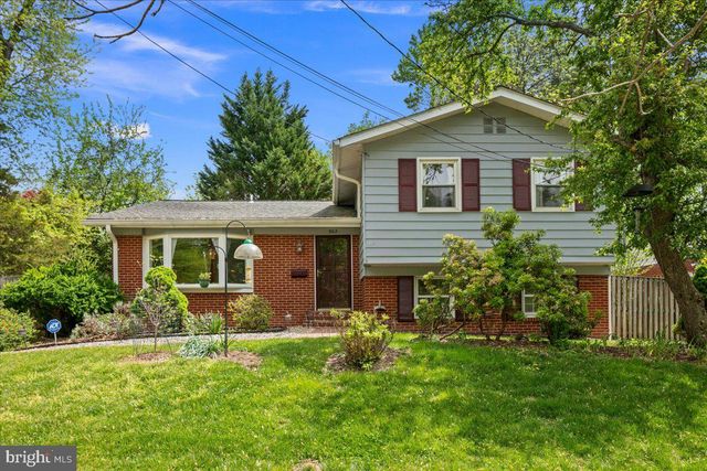802 CABIN JOHN PKWY, Rockville, MD 20852