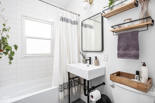 1316 N Tacoma Avenue, Indianapolis, IN 46201