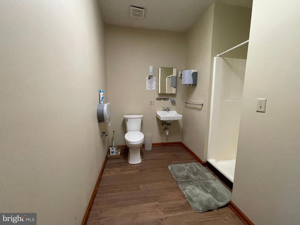 Image 11 of property listing at 120 S BROADWAY, Frostburg, MD 21532