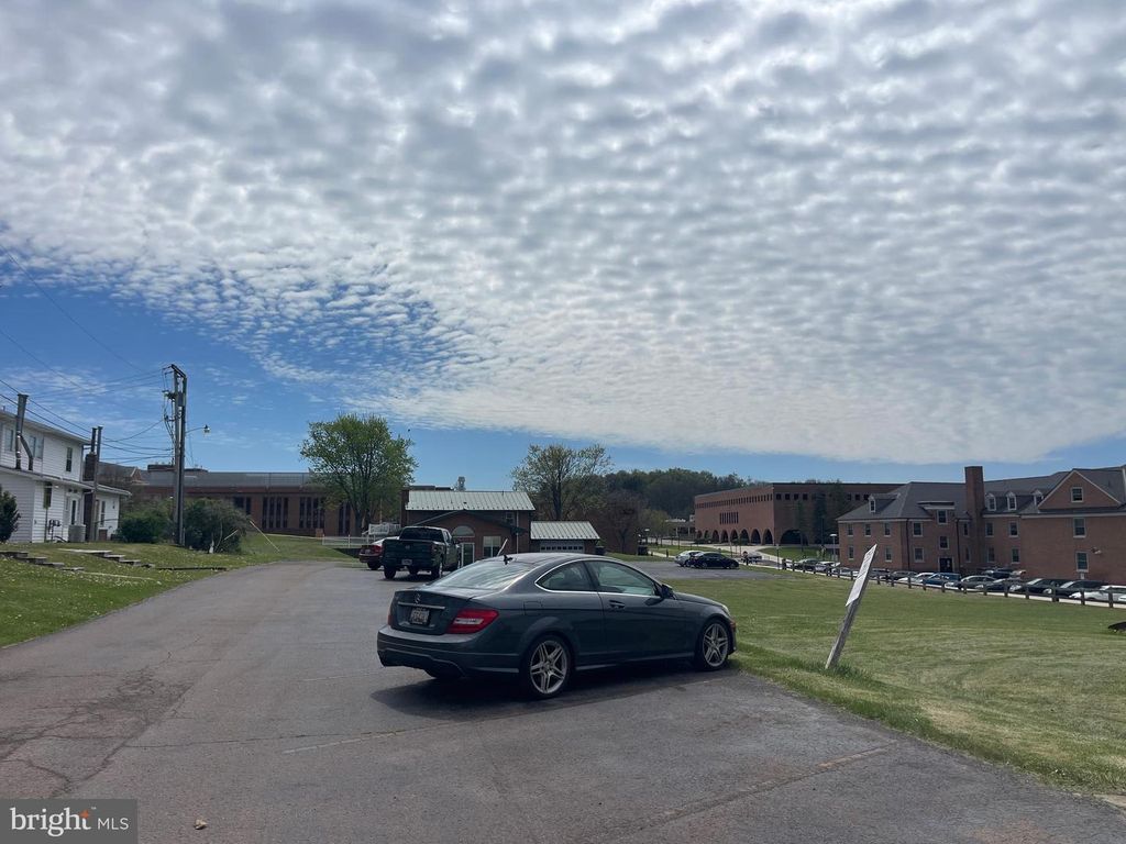 Image 21 of property listing at 120 S BROADWAY, Frostburg, MD 21532