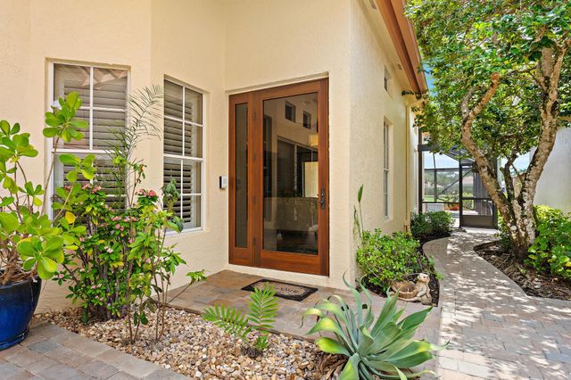10350 Osprey Trace, West Palm Beach, FL 33412