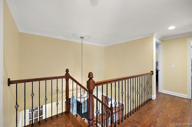 3036 Newport Court, Troy, MI 48084