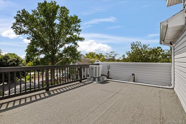 911 Hicksville Road, Far Rockaway, NY 11691