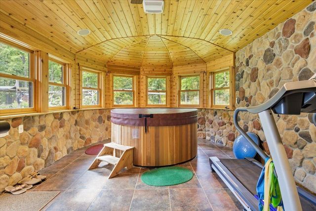 23729 Cooley Drive, Brainerd, MN 56401