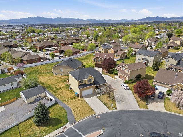 449 E APPLE BLOSSOM DR, Pleasant Grove, UT 84062