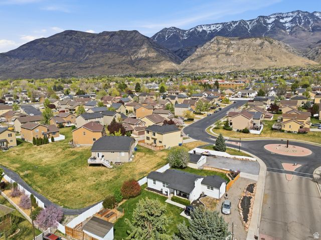 449 E APPLE BLOSSOM DR, Pleasant Grove, UT 84062