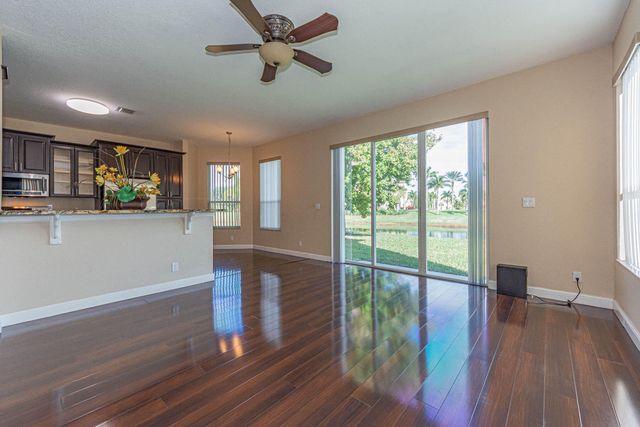 6027 Arlington Way, Fort Pierce, FL 34951