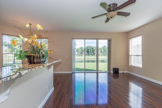 6027 Arlington Way, Fort Pierce, FL 34951