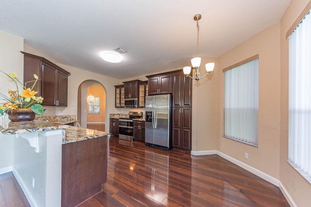 6027 Arlington Way, Fort Pierce, FL 34951