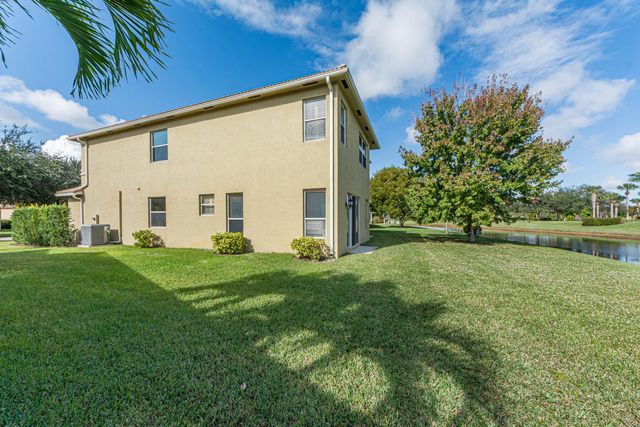 6027 Arlington Way, Fort Pierce, FL 34951