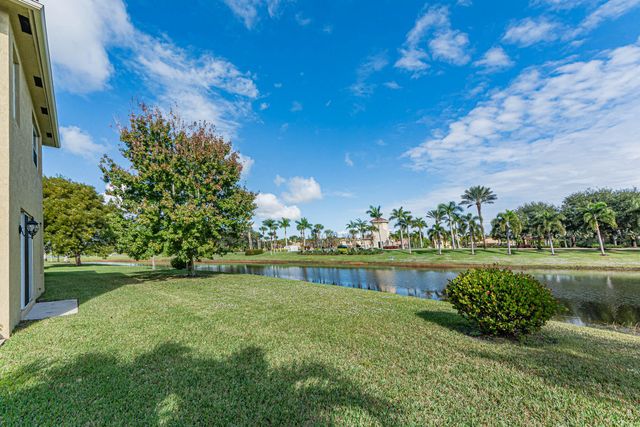 6027 Arlington Way, Fort Pierce, FL 34951