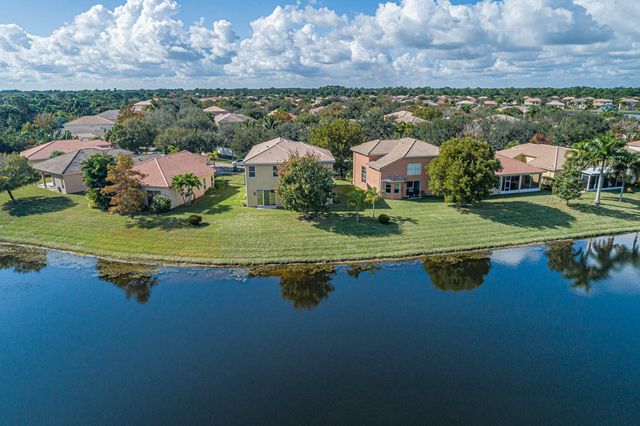 6027 Arlington Way, Fort Pierce, FL 34951