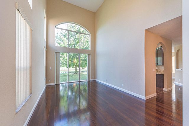 6027 Arlington Way, Fort Pierce, FL 34951