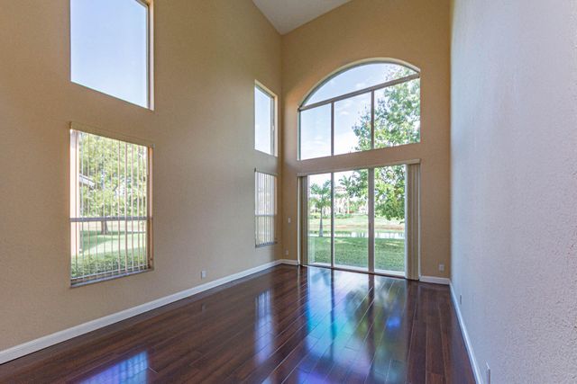 6027 Arlington Way, Fort Pierce, FL 34951