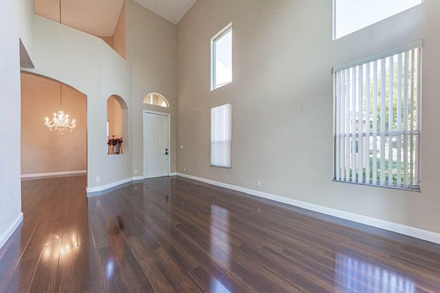 6027 Arlington Way, Fort Pierce, FL 34951