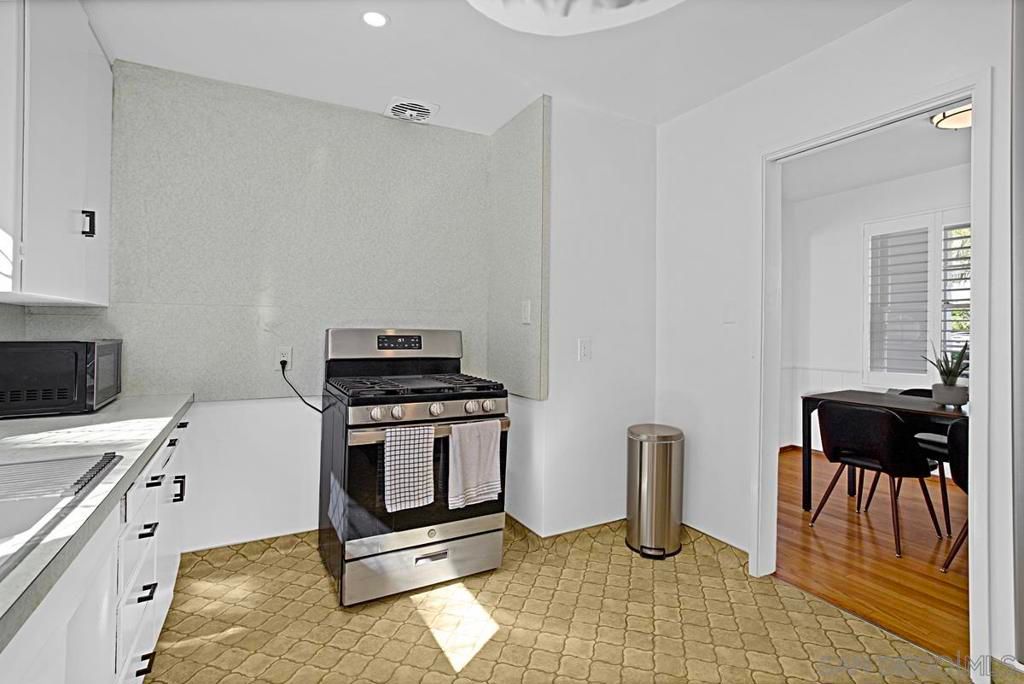 Image 14 of property listing at 316 First Ave, Chula Vista, CA 91910