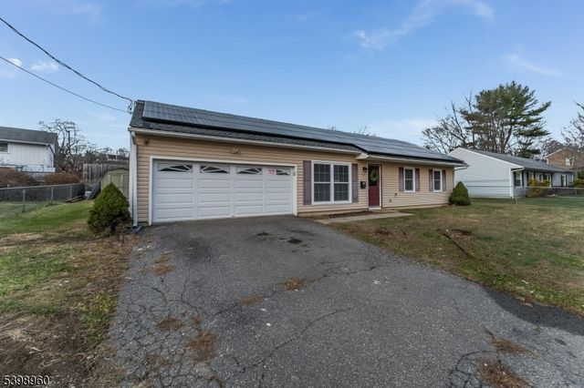 13 Filmore St, Washington Boro, NJ 07882