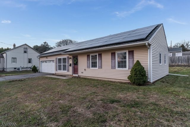 13 Filmore St, Washington Boro, NJ 07882