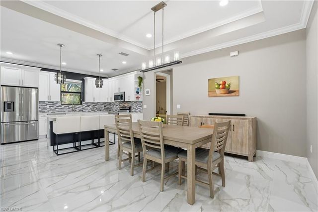 2843 18th AVE NE, Naples, FL 34120