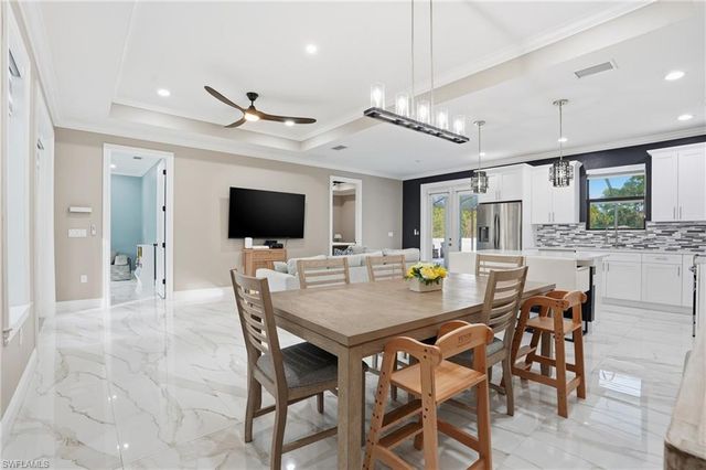 2843 18th AVE NE, Naples, FL 34120