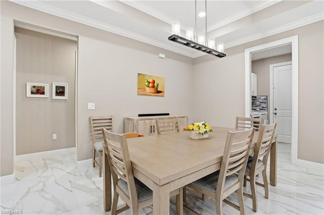 2843 18th AVE NE, Naples, FL 34120