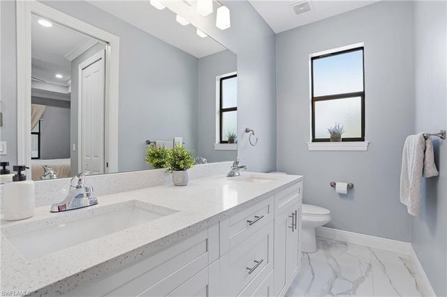 2843 18th AVE NE, Naples, FL 34120