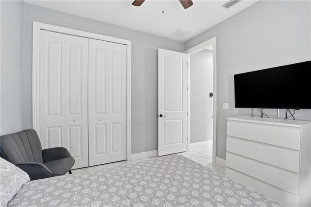 2843 18th AVE NE, Naples, FL 34120