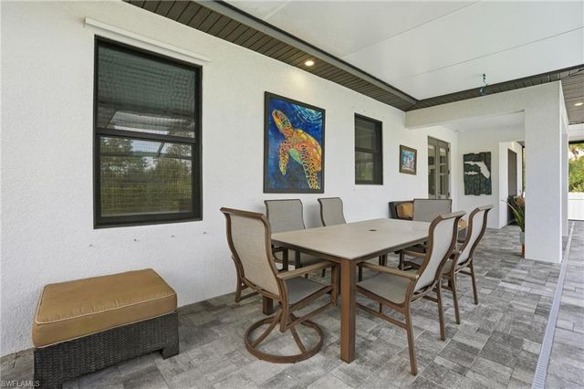 2843 18th AVE NE, Naples, FL 34120