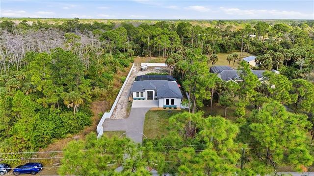 2843 18th AVE NE, Naples, FL 34120