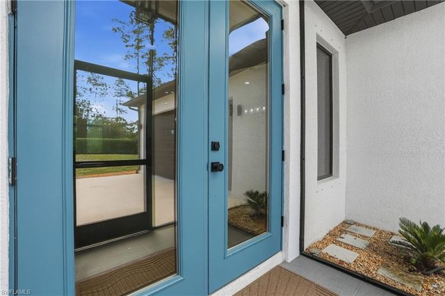 2843 18th AVE NE, Naples, FL 34120