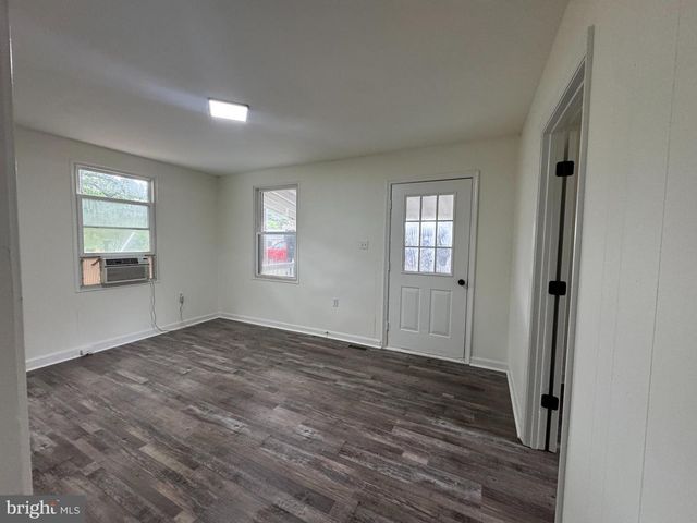 9015 LEGATO LN, Spotsylvania, VA 22551