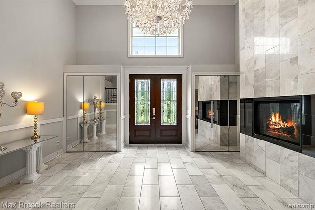 3774 Quarton Road, Bloomfield Hills, MI 48302