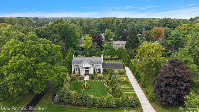 3774 Quarton Road, Bloomfield Hills, MI 48302