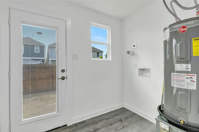 110 Harris Court, Houston, TX 77009