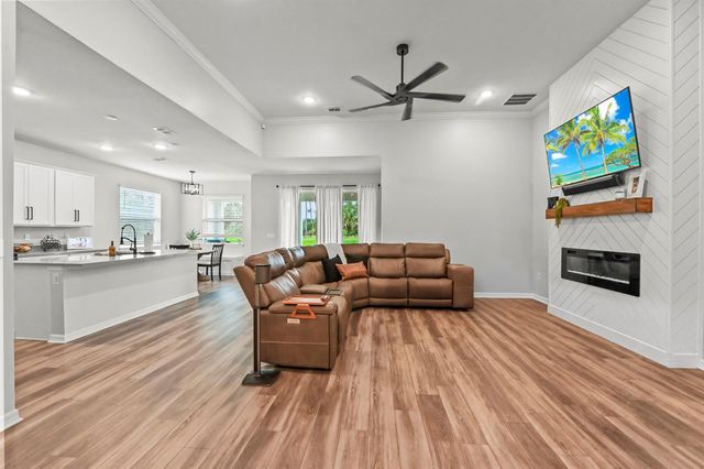 6128 NW DENSAW Terrace, Port St. Lucie, FL 34986