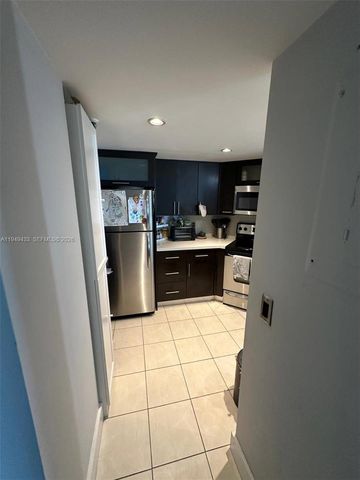 5880 Collins Ave 705, Miami Beach, FL 33140