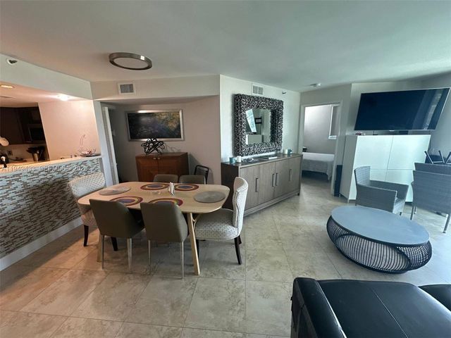 5880 Collins Ave 705, Miami Beach, FL 33140