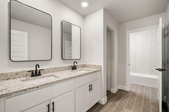 2375 Clubhouse Drive, Blanchard, OK 73010