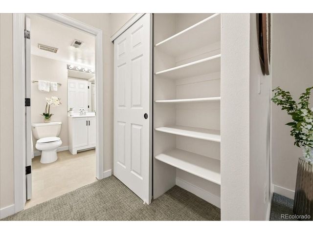 2575 S Syracuse Way I-I06, Denver, CO 80231