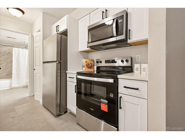 2575 S Syracuse Way I-I06, Denver, CO 80231