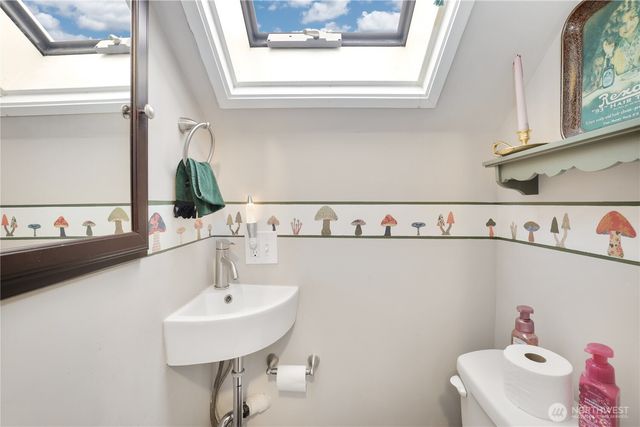 6020 S Lawrence Street, Tacoma, WA 98409