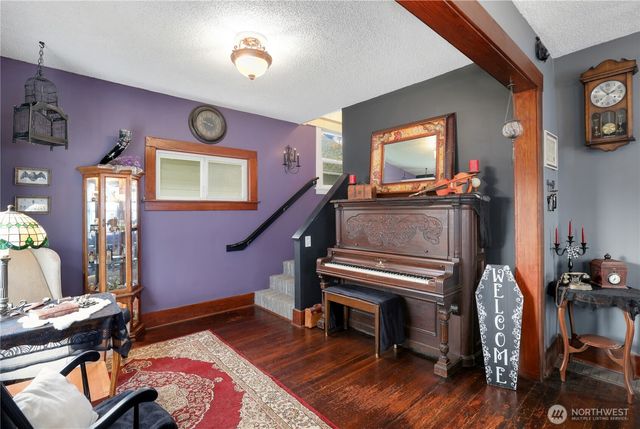 6020 S Lawrence Street, Tacoma, WA 98409