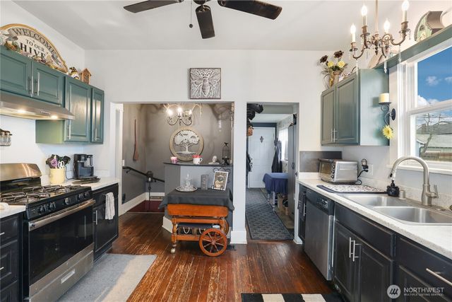 6020 S Lawrence Street, Tacoma, WA 98409