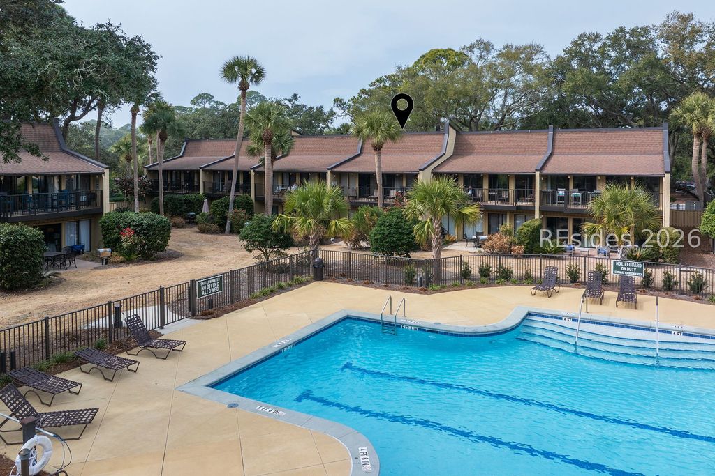 Image 2 of property listing at 37 S Forest Beach Dr Apt 15, Hilton Head Island, SC 29928