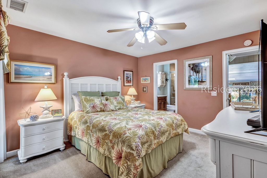 Image 22 of property listing at 37 S Forest Beach Dr Apt 15, Hilton Head Island, SC 29928