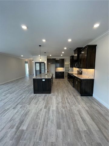 5 Burns Circle, Bella Vista, AR 72714