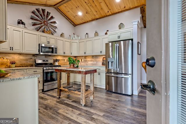 137 Olds Mountain Peak Road, Rabun Gap, GA 30568