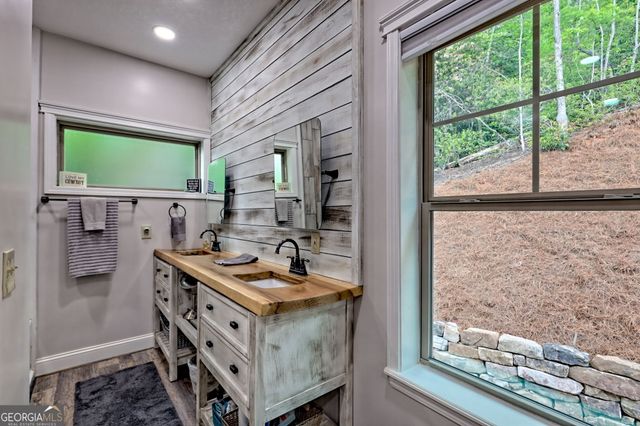 137 Olds Mountain Peak Road, Rabun Gap, GA 30568