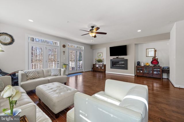 8700 SPRINGVALE DR, Lutherville Timonium, MD 21093