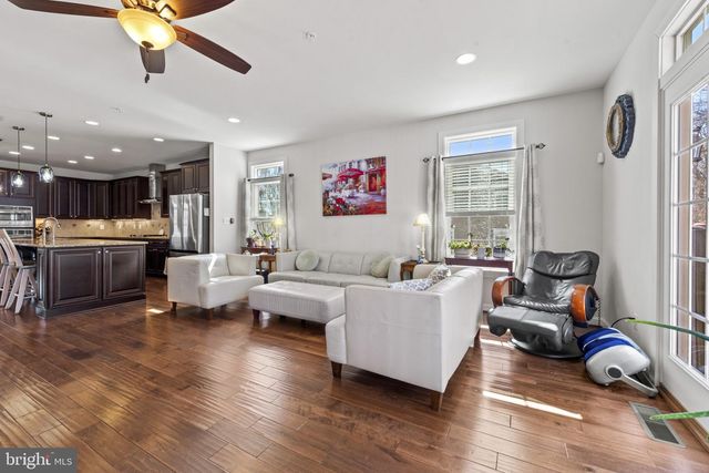 8700 SPRINGVALE DR, Lutherville Timonium, MD 21093